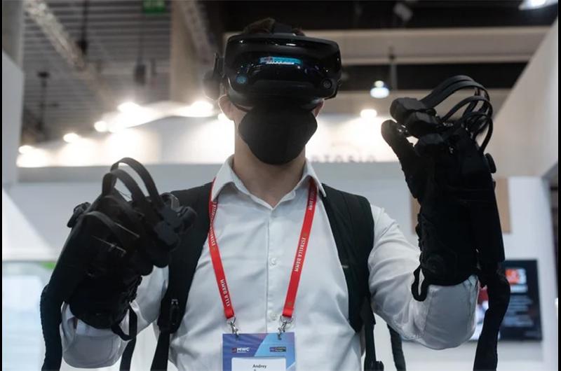 MWC2022 i