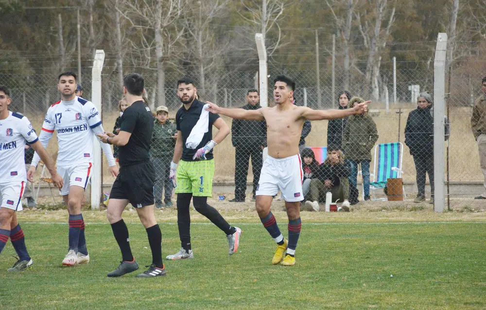 futbol mac allister anguilense 197