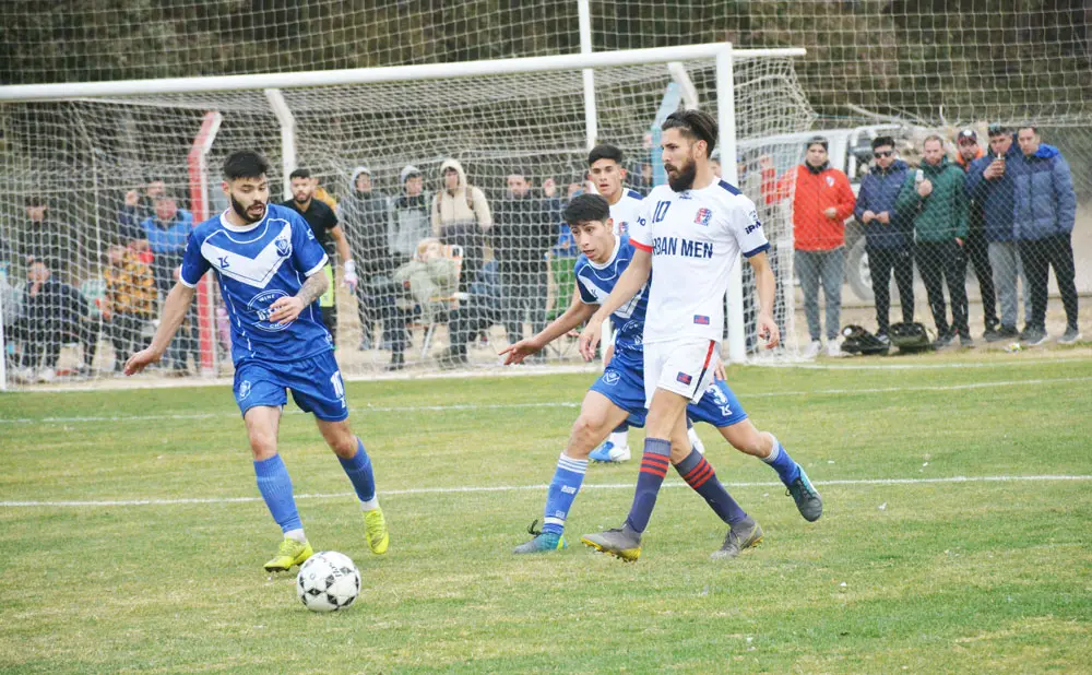 futbol mac allister anguilense 3