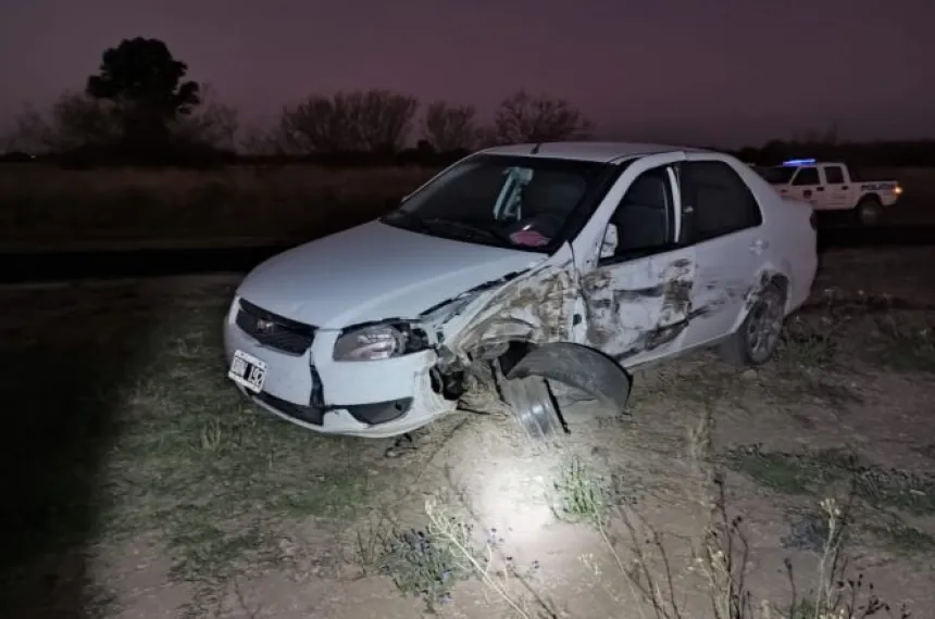 Un auto y un camión chocaron en la ruta provincial 101 :: El Diario de ...