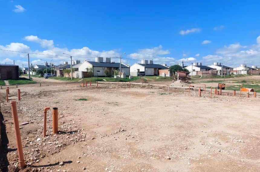 Arrancó la construcción del Centro de Desarrollo Infantil :: El Diario ...