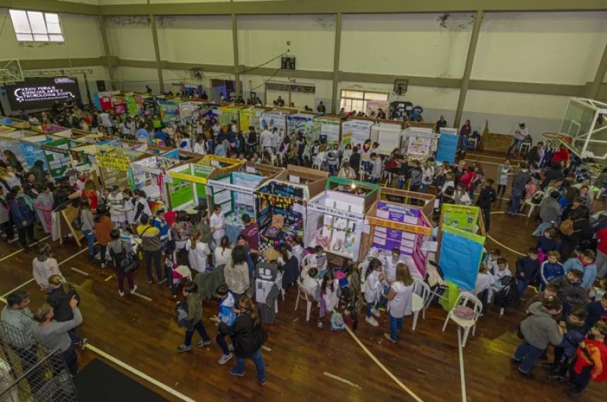 Alta concurrencia a la Feria provincial de Ciencias :: El Diario de La ...