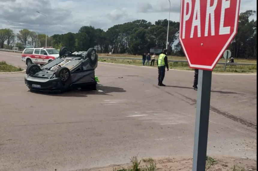 Choque y vuelco en el cruce de rutas 35 y 18 :: El Diario de La Pampa