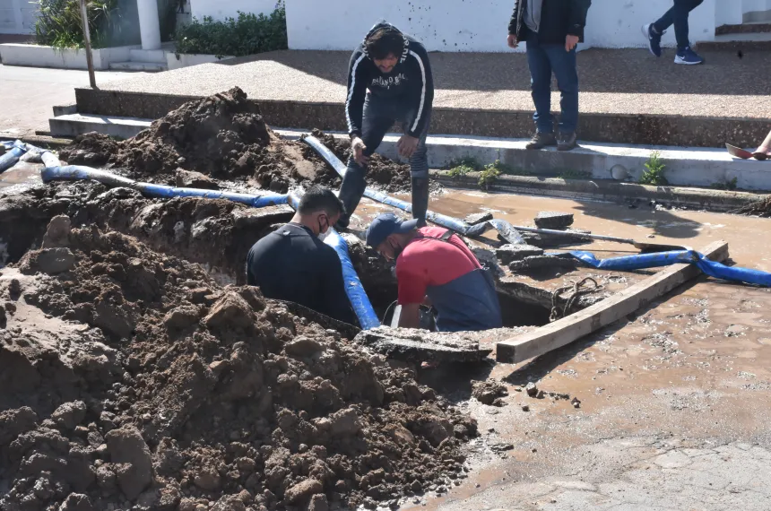 Por un caño roto, habrá baja presión y falta de agua en algunos barrios ...