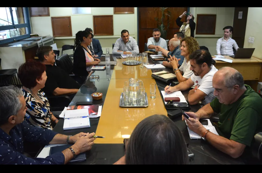 El gobierno y los gremios llegaron a un acuerdo en la paritaria estatal ...