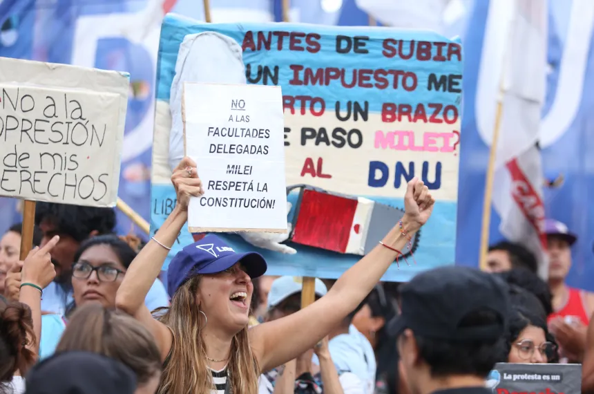 Enfático rechazo a la reforma laboral del DNU de Milei :: El Diario de