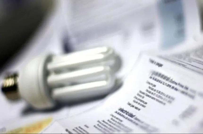 El Gobierno oficializó los nuevos aumentos de luz y gas para noviembre ...