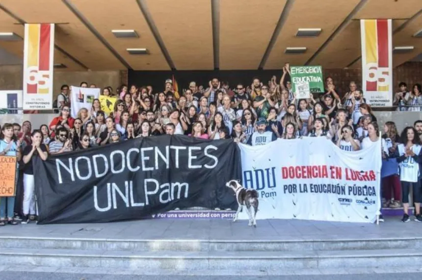 Docentes universitarios anunciaron un paro nacional del 26 al 30 de ...